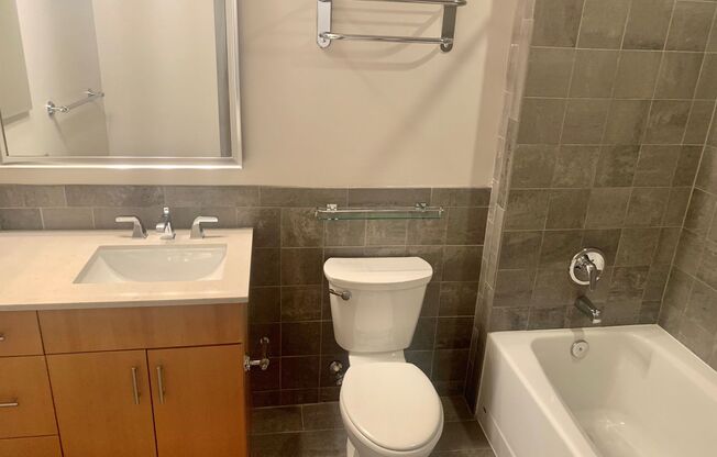 Studio, 1 bath, $2,175, Unit 414