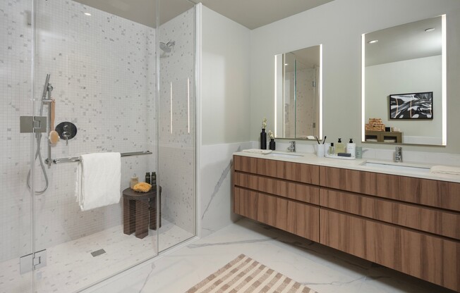1 bed, 1 bath, 752 sqft, $7,458