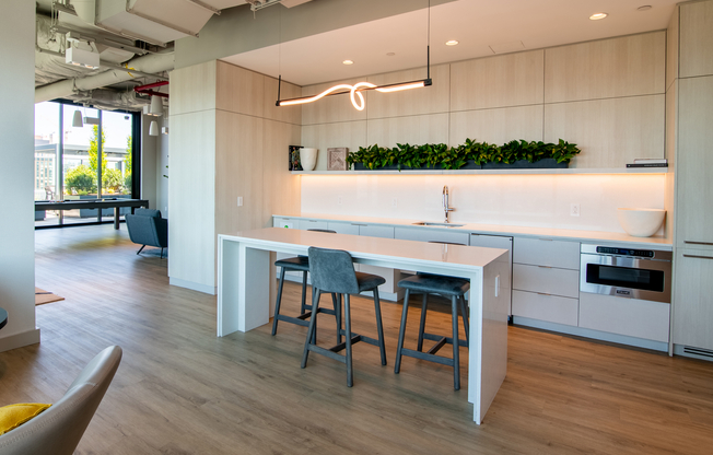 1 bed, 1 bath, $5,125, Unit 12C