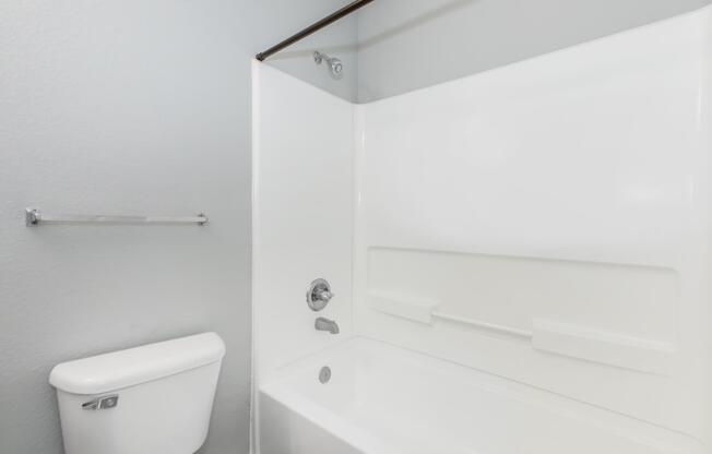 2 beds, 2 baths, 1,093 sqft, $1,575