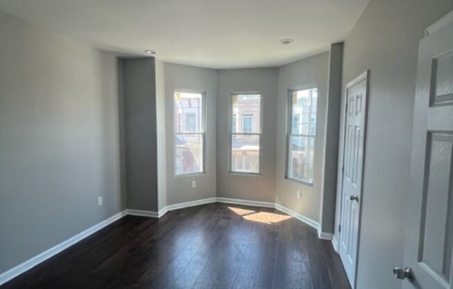 Gorgeous 3-Bedroom, 3-Bath Home in East Kensington – Newly Renovated!