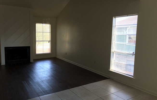 3 beds, 2 baths, 1,350 sqft, $1,175, Unit 8825-4