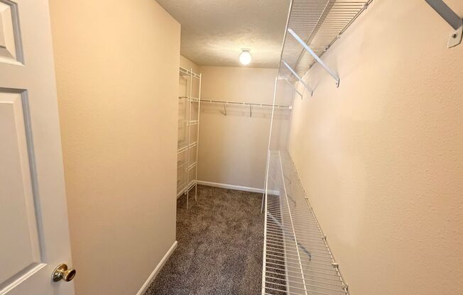 2 beds, 1 bath, 1,047 sqft, $1,217, Unit 07-301