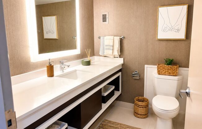 Studio, 1 bath, 637 sqft, $912, Unit 114