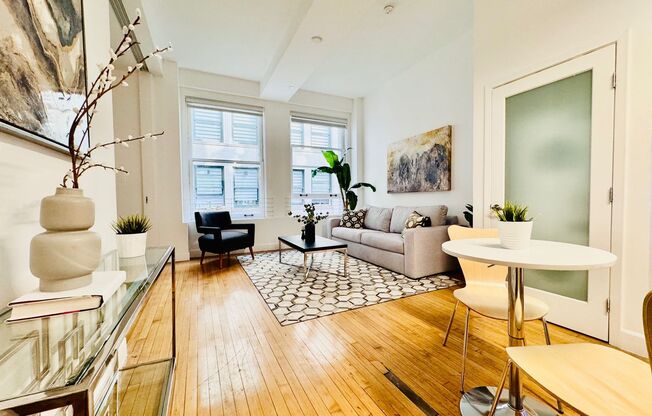 2 beds, 1 bath, 950 sqft, $3,100, Unit 609