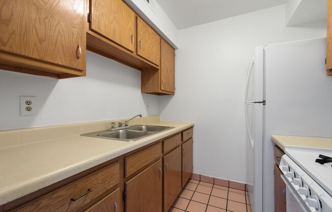 1 bed, 1 bath, 700 sqft, $699, Unit #307