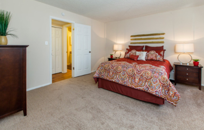 1 bed, 1 bath, 744 sqft, $1,005, Unit 3040-106