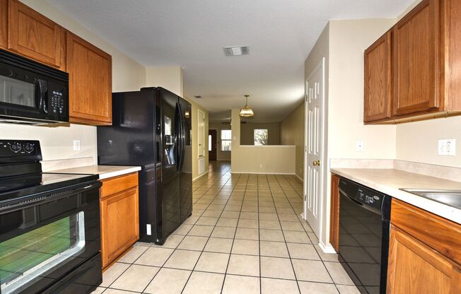 3 beds, 2 baths, $1,595