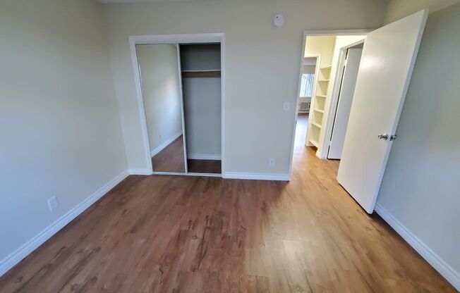 2 beds, 1 bath, $2,095, Unit 102