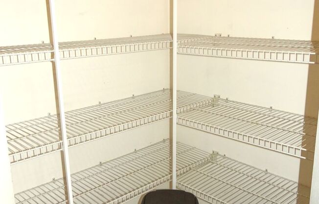 2 beds, 2 baths, $2,050, Unit Unit 5103