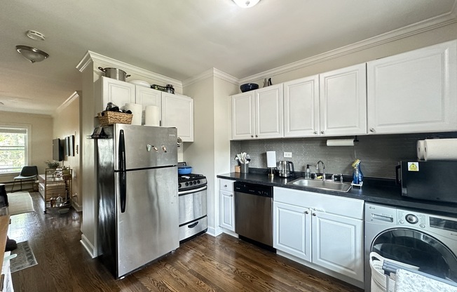2147 FREMONT