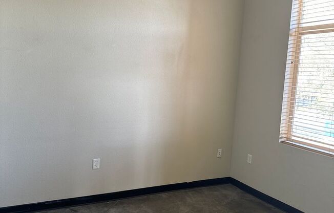 2 beds, 2 baths, 728 sqft, $1,625, Unit 201