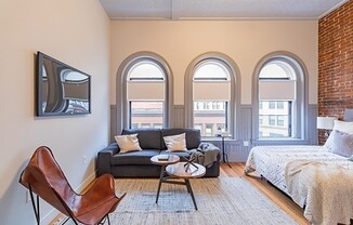 Studio, 1 bath, 392 sqft, $1,750, Unit 304