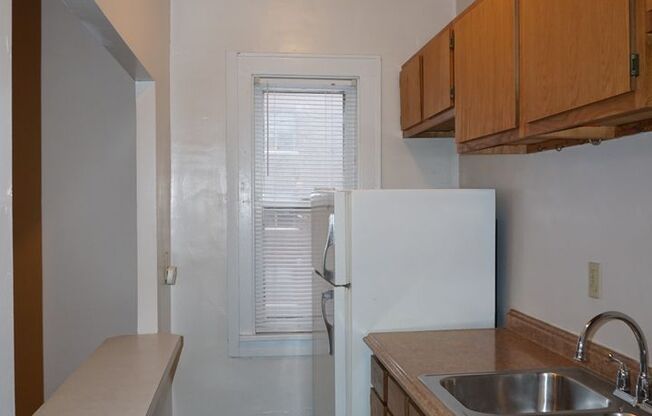 1 bed, 1 bath, 435 sqft, $850, Unit 207