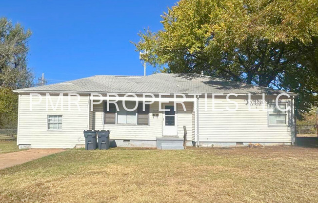 3 Bedrooms / 1 Bathroom House