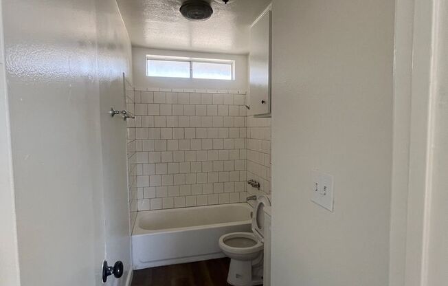 1 bed, 1 bath, 400 sqft, $1,650, Unit 20469