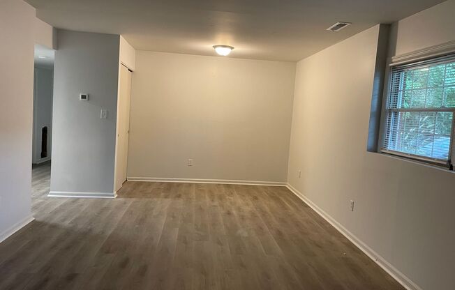 1 bed, 1 bath, 790 sqft, $1,125, Unit 49