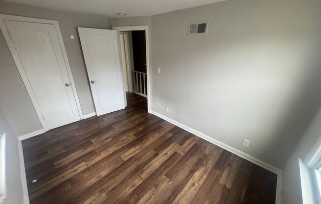 2 beds, 1 bath, 800 sqft, $800, Unit 809 E Arcadia Ave