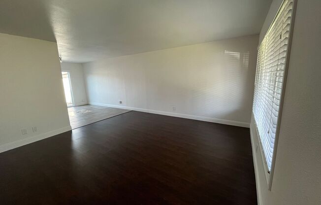 Spacious 3 Bedroom 1.5 Bath!!