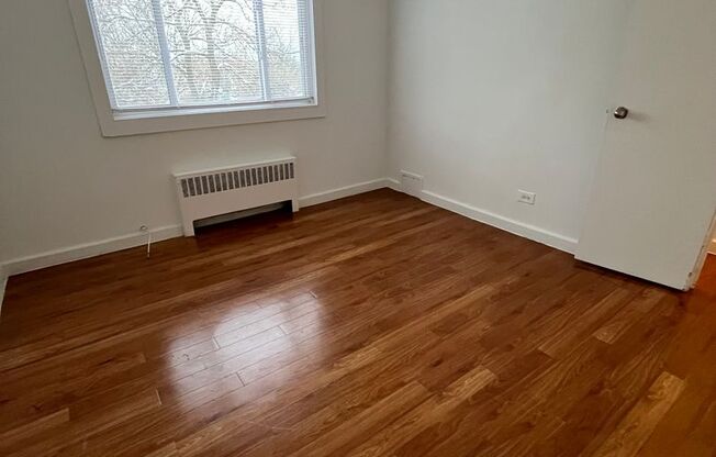 1 bed, 1 bath, 613 sqft, $995, Unit AS K-3