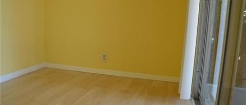 887 Victor Ave.