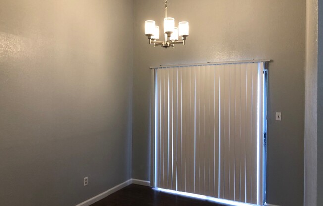 3/2/2 Great neighborhood!  Move in Ready!