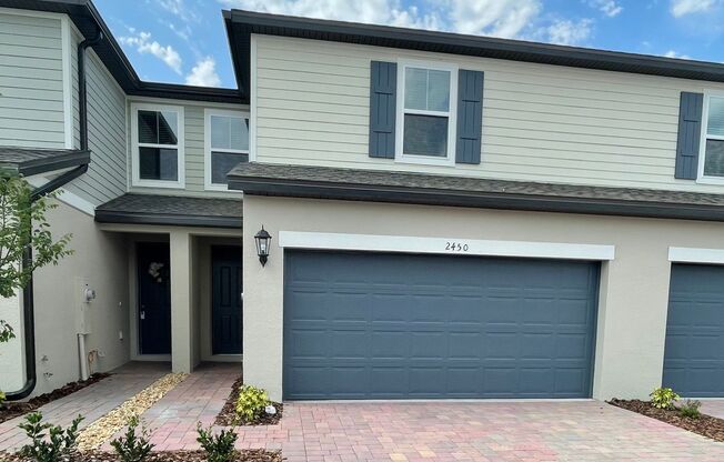 3 Bedroom, 2.5 Bath Town Home in Greens at Forest Lake!