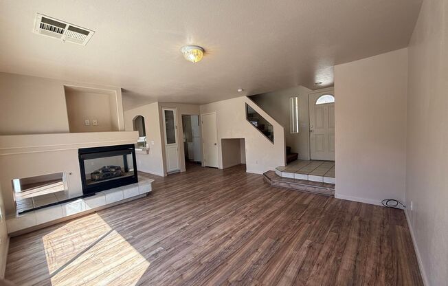 Beautiful Home in Silverado Ranch.
