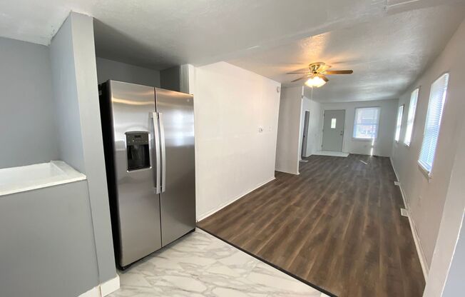 2 beds, 1 bath, $1,000