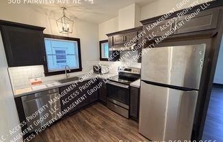 506 FAIRVIEW AVE NE