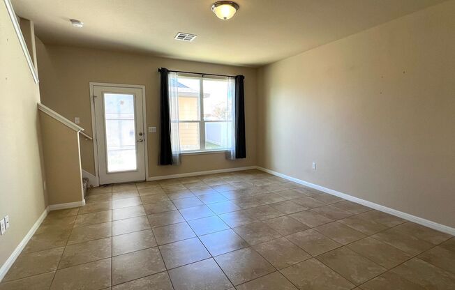 3 beds, 2.5 baths, $1,998