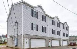 3 Bedroom 2 Bathroom Townhome with 2 Car Garage