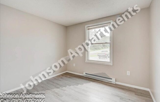 2 beds, 1 bath, 900 sqft, $1,095, Unit 1863 Johnson Rd