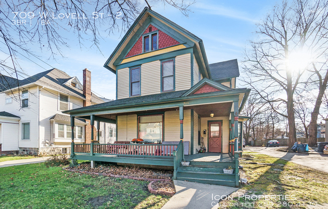 709 W Lovell St