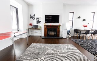 1306 LIVERPOOL ST