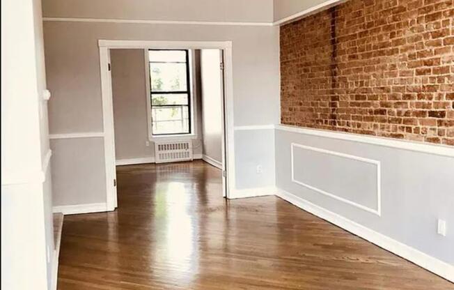 2 beds, 1 bath, $4,795, Unit 8