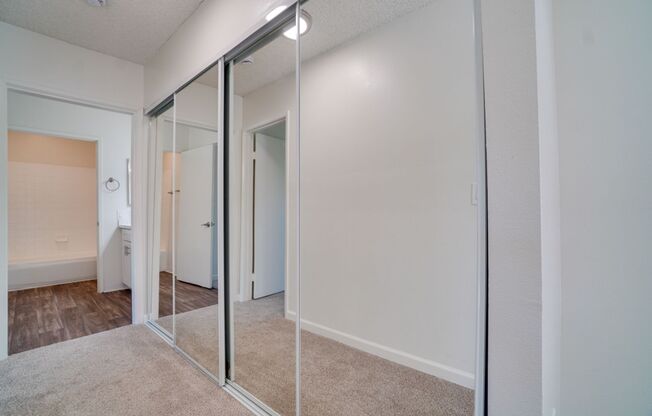 2 beds, 1 bath, $2,395, Unit 8324-43