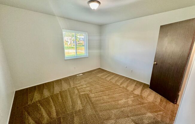 1 bed, 1 bath, 750 sqft, $1,145, Unit 604