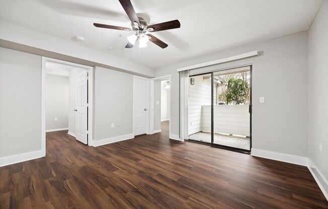 2 beds, 2 baths, 800 sqft, $1,595, Unit 5103