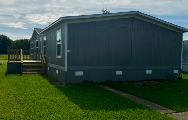 1106 MESQUITE DR