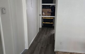 1 bed, 1 bath, $1,000, Unit 1