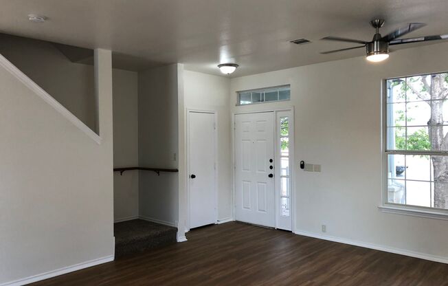 **PLUM CREEK / KYLE  ( 2 WKS FREE w/lease through 5.31.27 & qualified app )