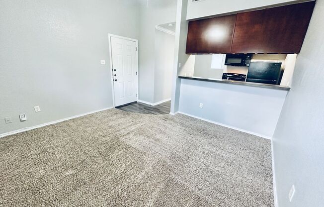 Awesome open Studio Apartments Close to Downtown