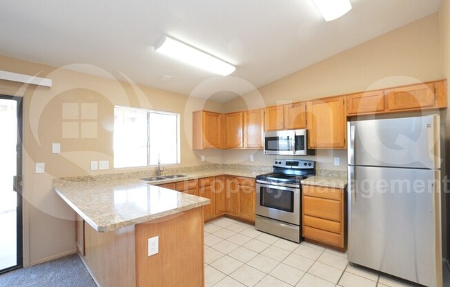 684 W SHAWNEE DR