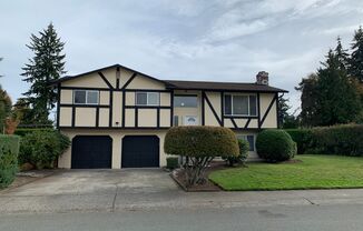 3 Bedroom 2.5 Bath Lynnwood/Bothell Home New Paint/Carpet $3000.00