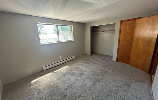 1 bed, 1 bath, 500 sqft, $835, Unit 570-01