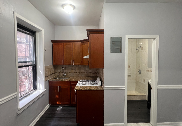 449 MT PROSPECT AVE