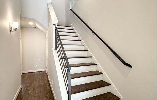 Incredible 4-Story Modern 3/3.5/2 Home in Gated Community in Shady Acres!