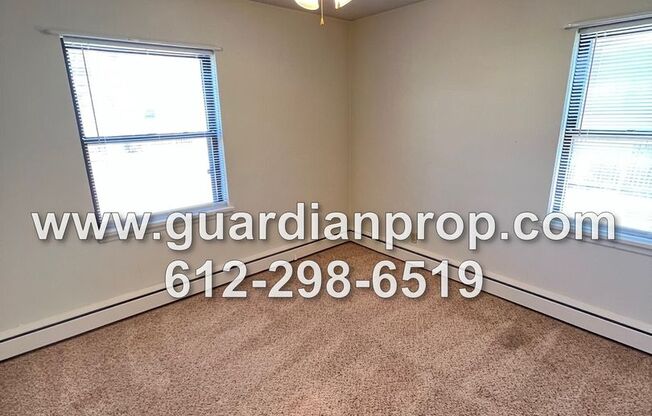 903 St. Clair Ave