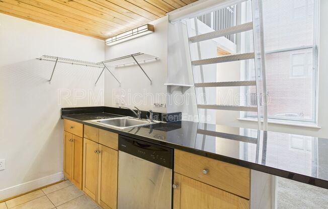 1 bed, 1 bath, 719 sqft, $1,220, Unit 203